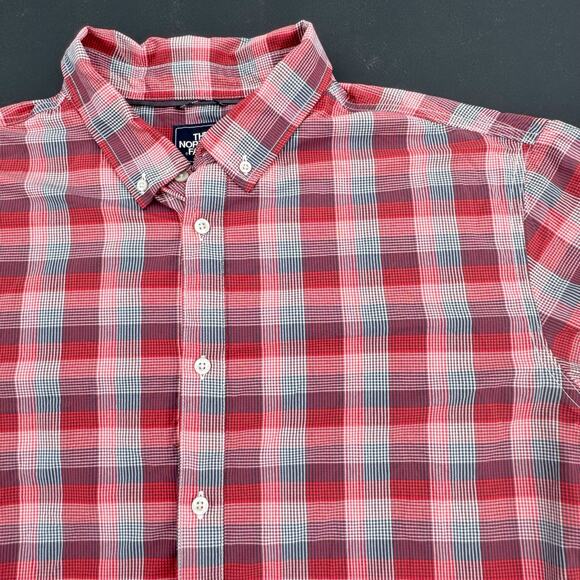 The North Face Shirt Mens XXL 2XL Red Plaid Short Sleeve Button Up‎ Casual Nylon - Picture 3 of 12
